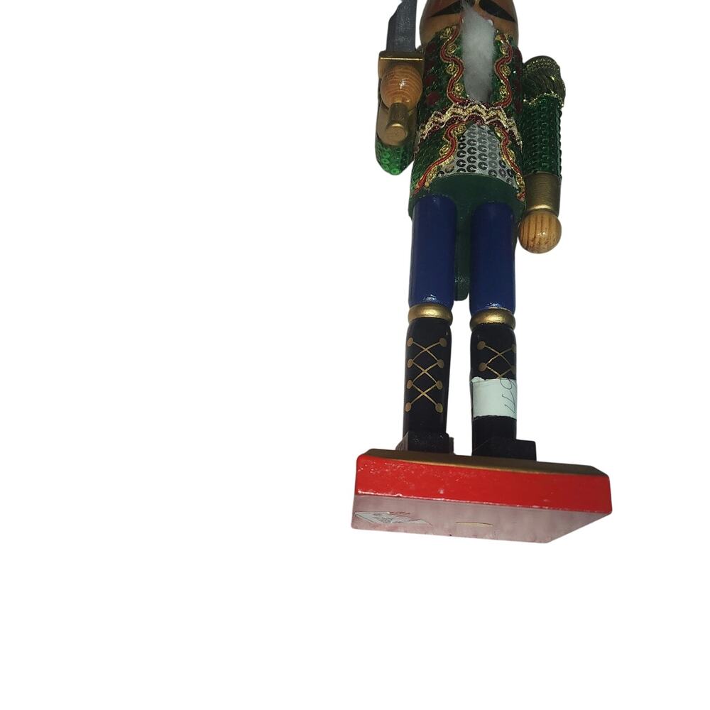 CHRISTMAS TREE SHOPPES EUC 15" CONQUISTADOR WOOD NUTCRACKER COLLECTIBLE - Picture 2 of 7